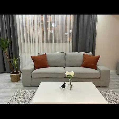 Apartament Gecekusu